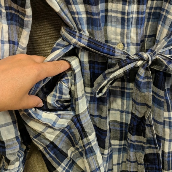 Gap button up shirt dress with pockets! - Picture 3 of 4